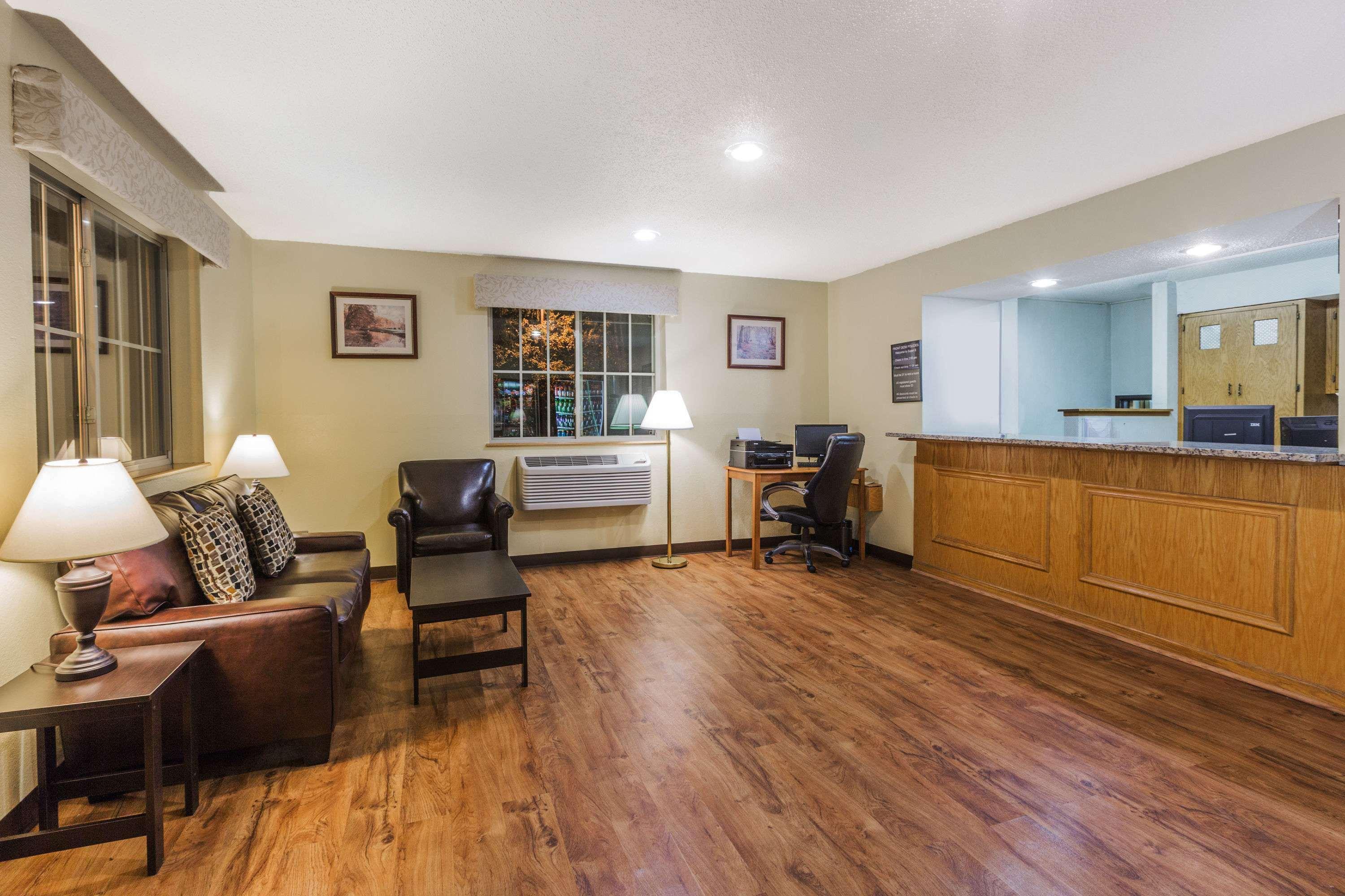 Hotel Super 8 By Wyndham East Stroudsburg - Poconos Extérieur photo