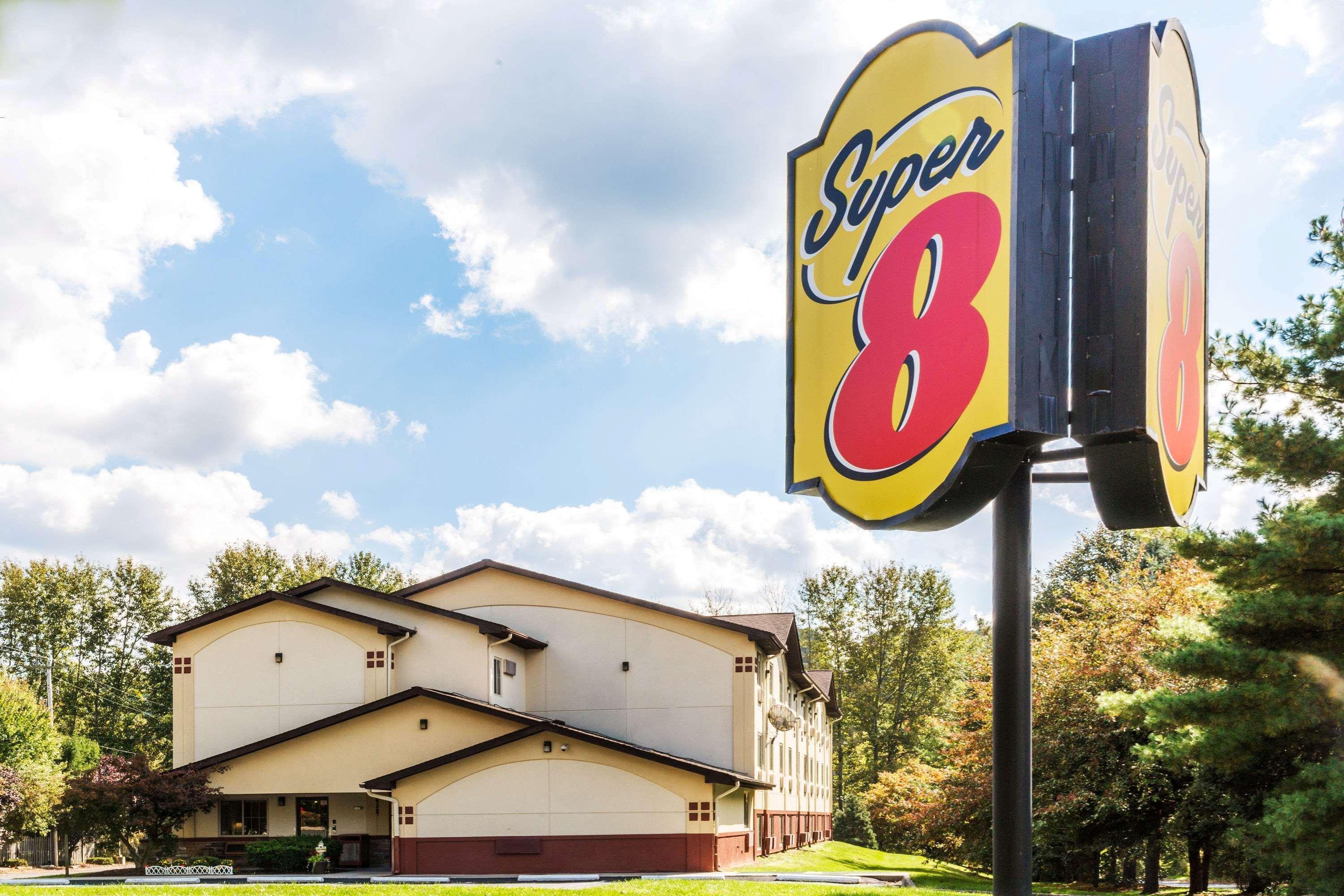Hotel Super 8 By Wyndham East Stroudsburg - Poconos Extérieur photo