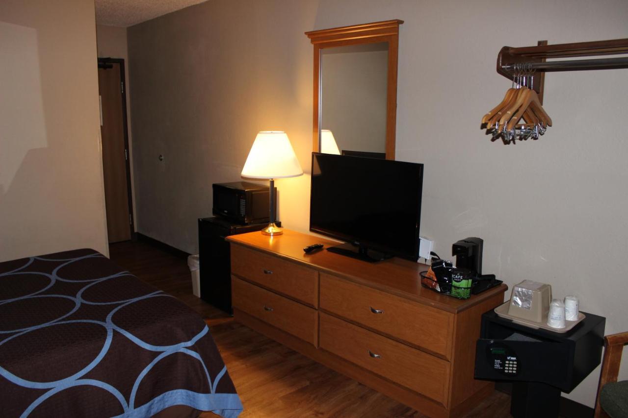Hotel Super 8 By Wyndham East Stroudsburg - Poconos Extérieur photo