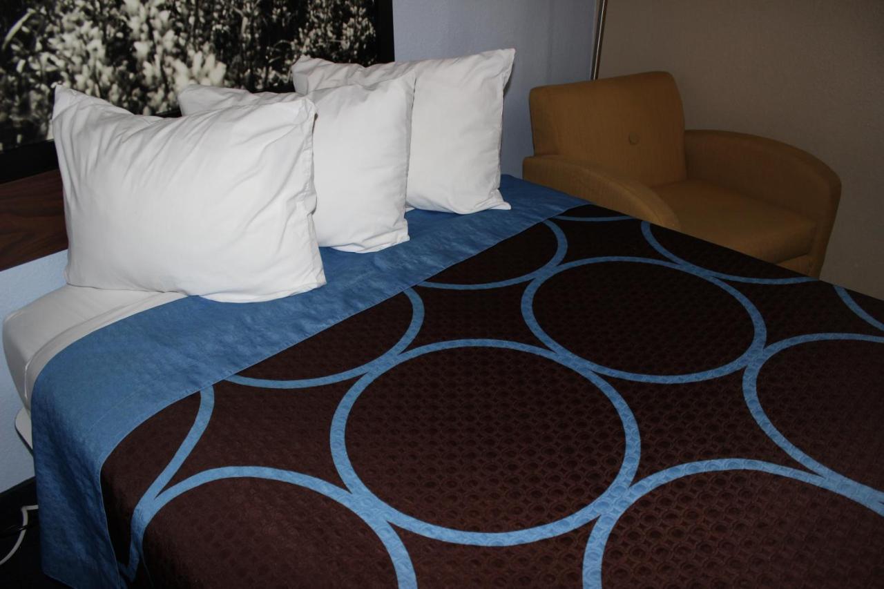 Hotel Super 8 By Wyndham East Stroudsburg - Poconos Extérieur photo