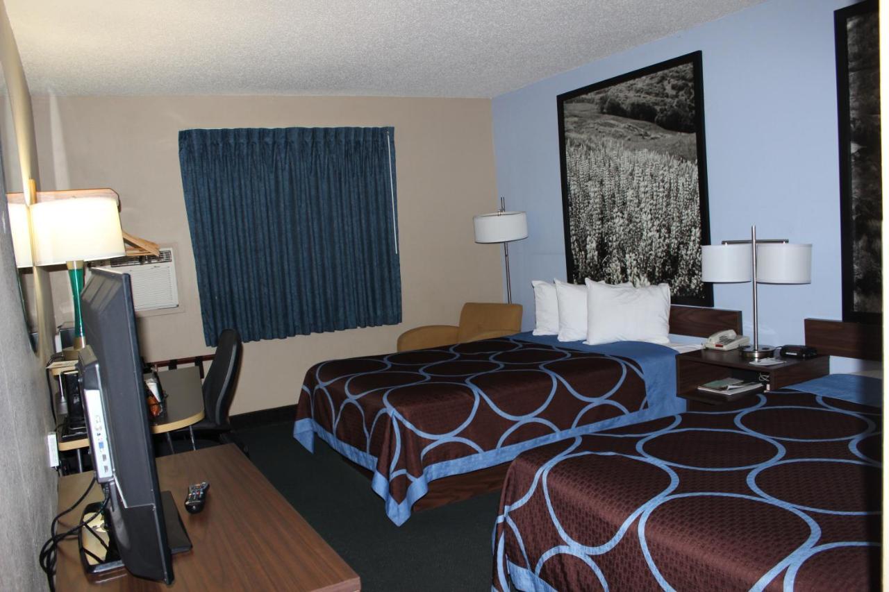 Hotel Super 8 By Wyndham East Stroudsburg - Poconos Extérieur photo