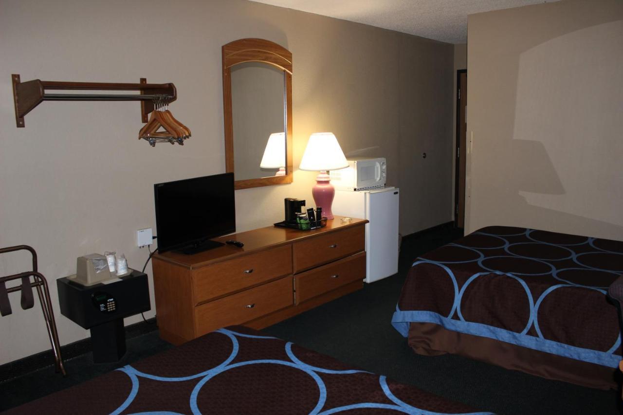 Hotel Super 8 By Wyndham East Stroudsburg - Poconos Extérieur photo