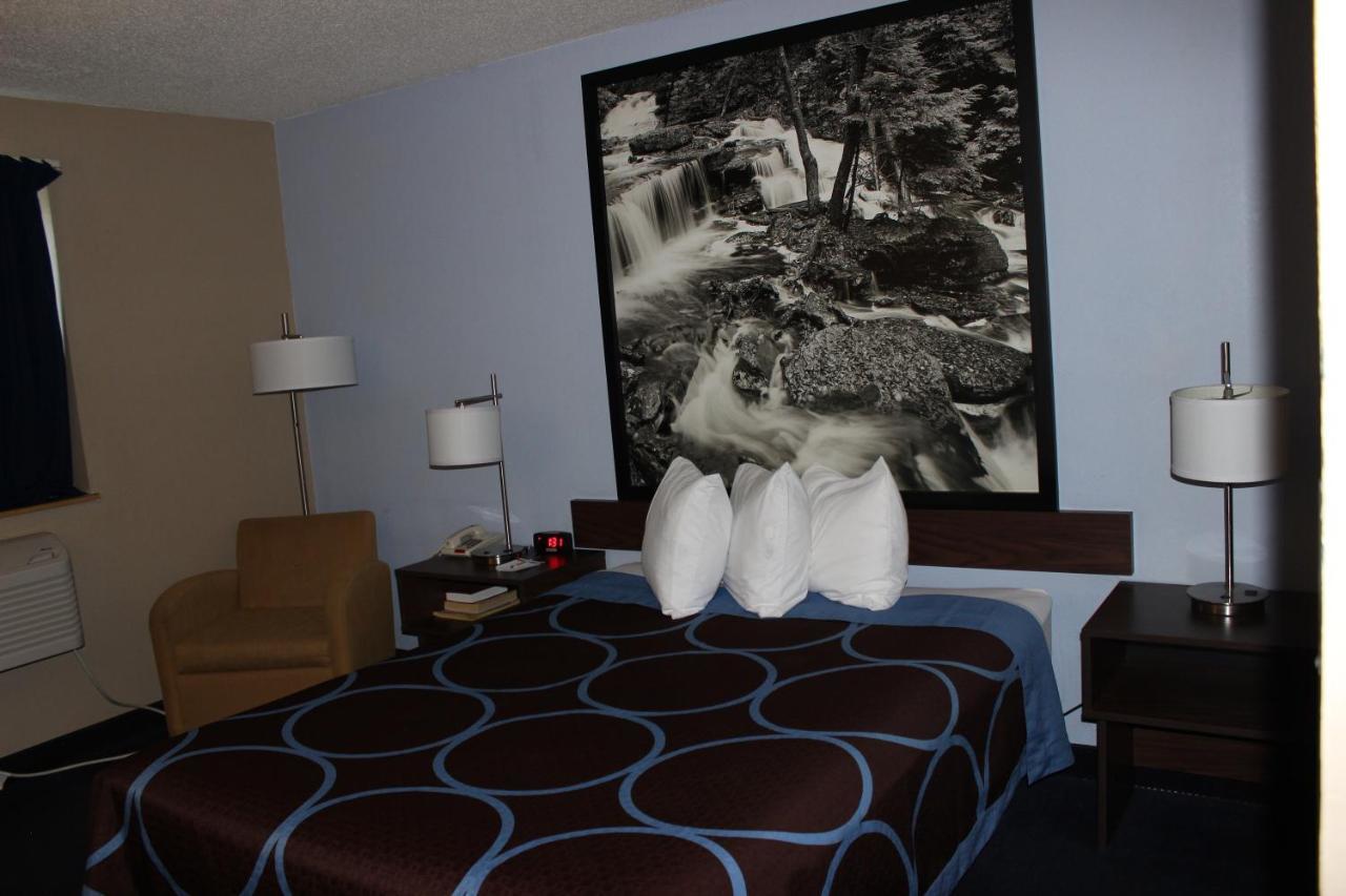 Hotel Super 8 By Wyndham East Stroudsburg - Poconos Extérieur photo